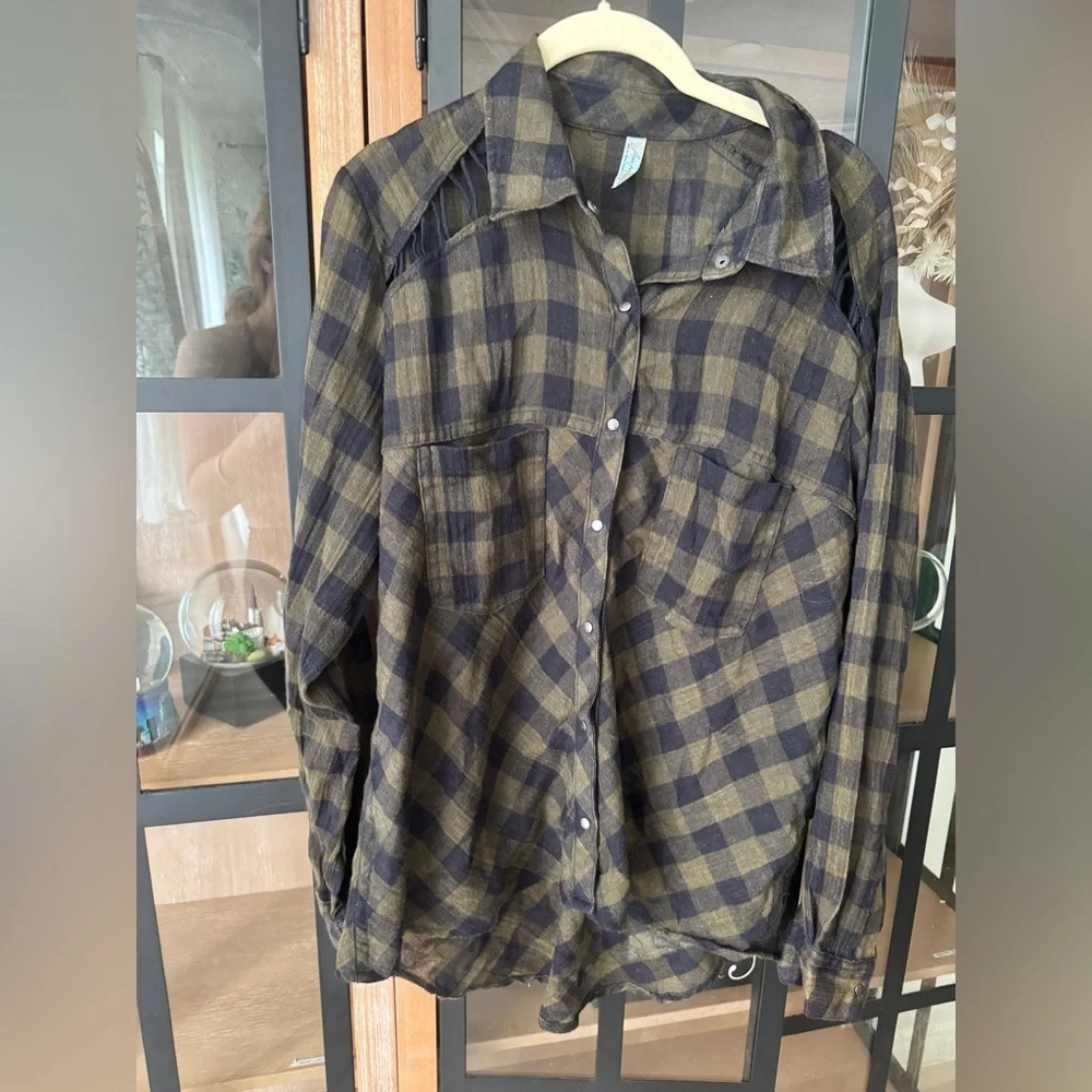 Vintage Free People lace up cutout button down shirt long sleeve flannel top